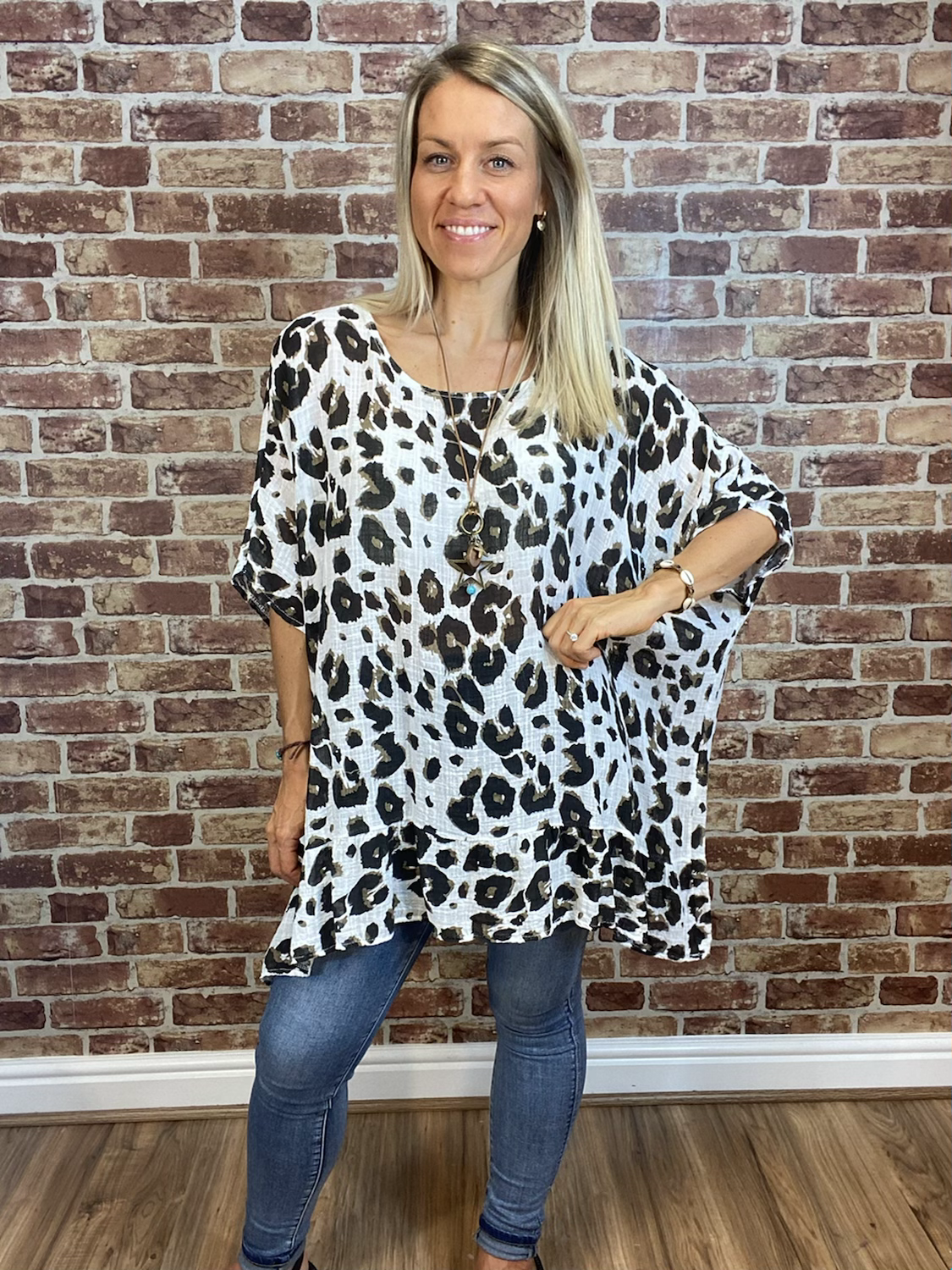 Leo Cotton Cloth Necklace Top