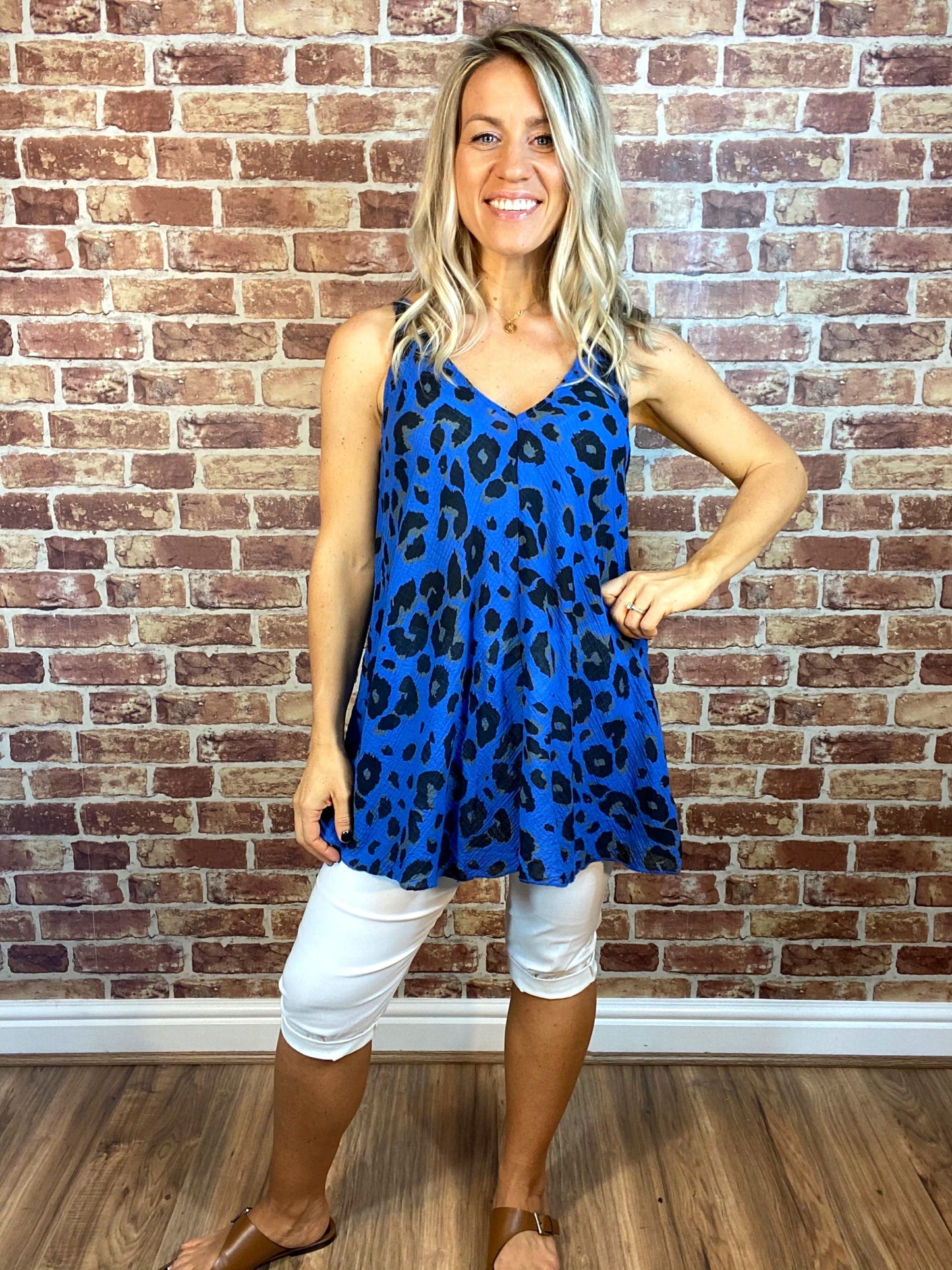 Crinkle Leo Open Vest Top