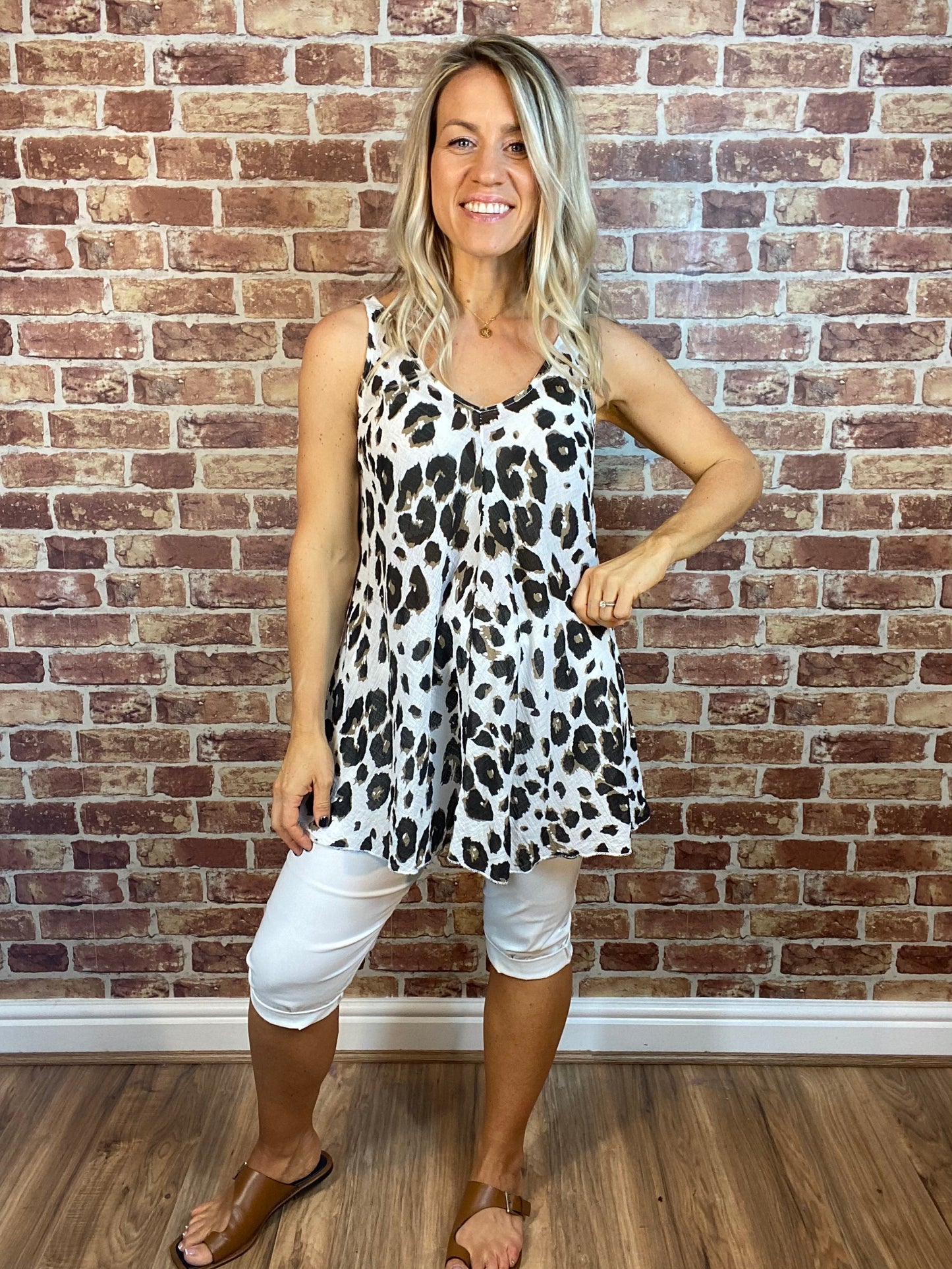 Crinkle Leo Open Vest Top