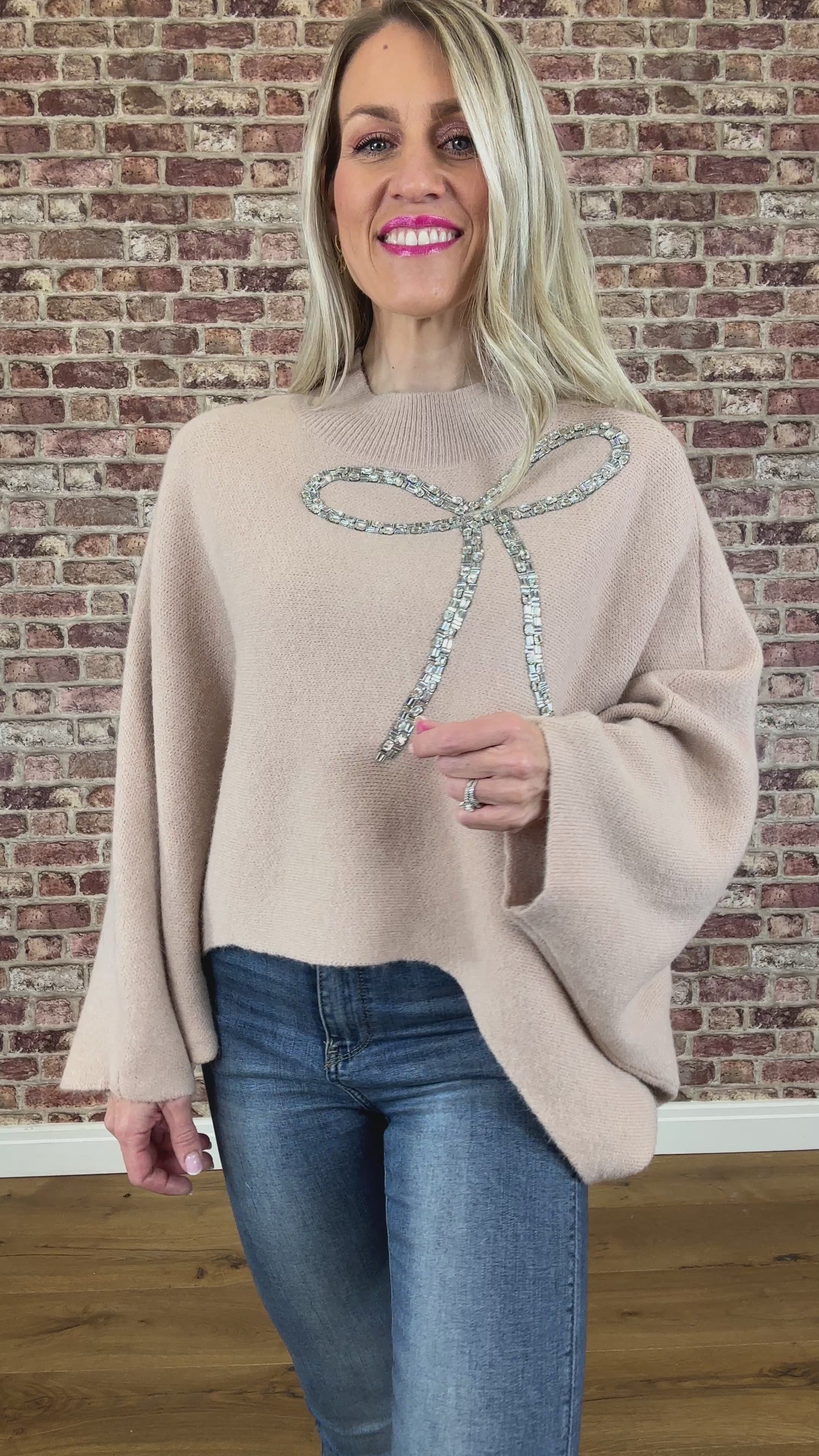 Bow Beau Jumper – Apache Shops Ltd